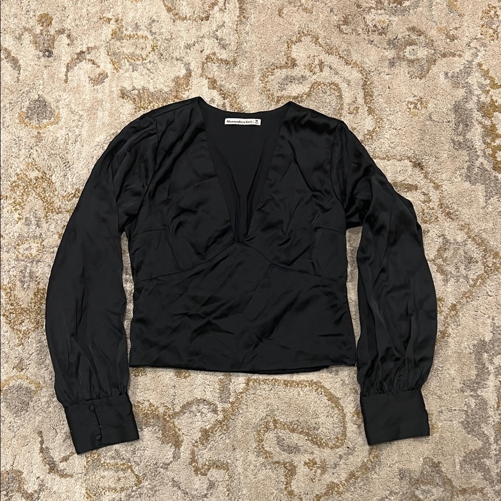 Abercrombie satin blouse cropped fit